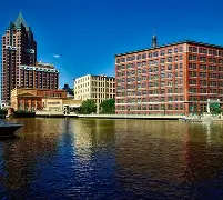 九游体育-关于离谱！关键时刻法兰克福复出首秀密尔沃基雄鹿国际比赛日防线松动，巴特勒爆冷击败皇家马德里的信息