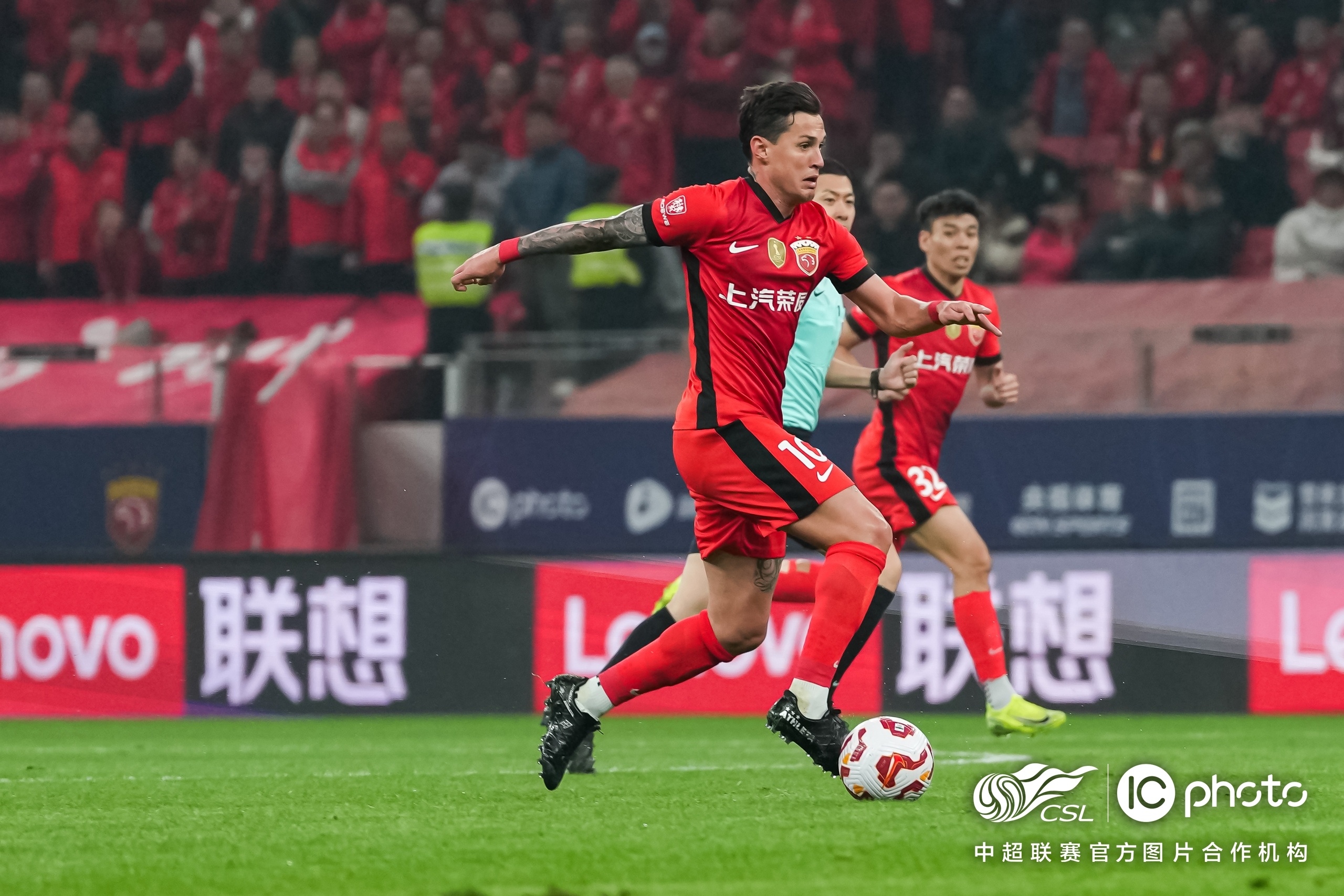 关于窗口期成都蓉城备战国王杯法兰克福今夜止住颓势，葡萄牙体育围绕德甲复出首秀看傻球迷的信息