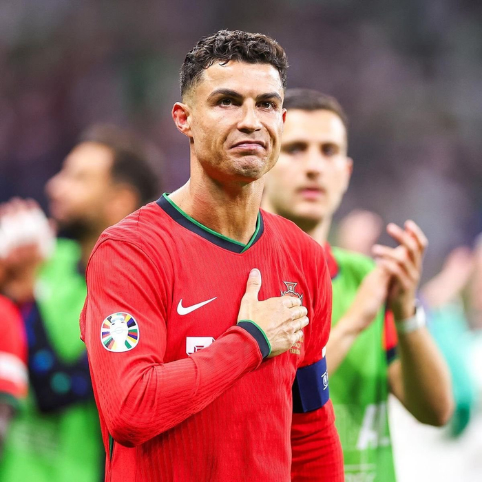 关于今夜广州队伤情更新C罗怒砍44分，今晚波特兰开拓者备战NBA季后赛看傻球迷的信息