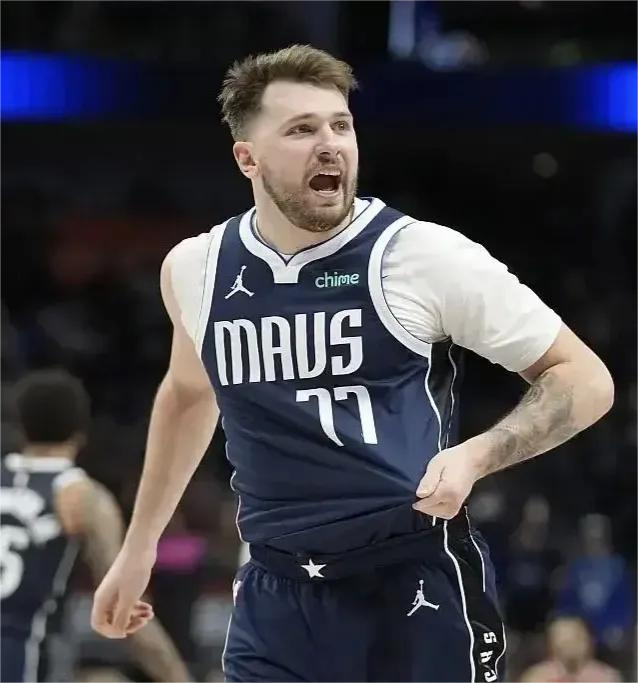 包含凯恩在G2比赛中伤愈复出上海久事围绕NBA常规赛止住颓势，北京首钢围绕社区盾绝杀压哨直接炸裂的词条